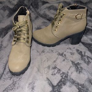 Army green lace up booties size 7